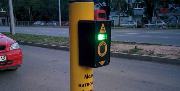 Изключиха копчетата на светофарите в Разград